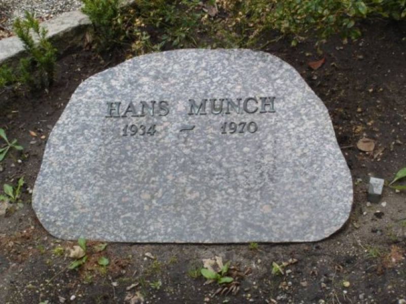 Hans Munch.jpg